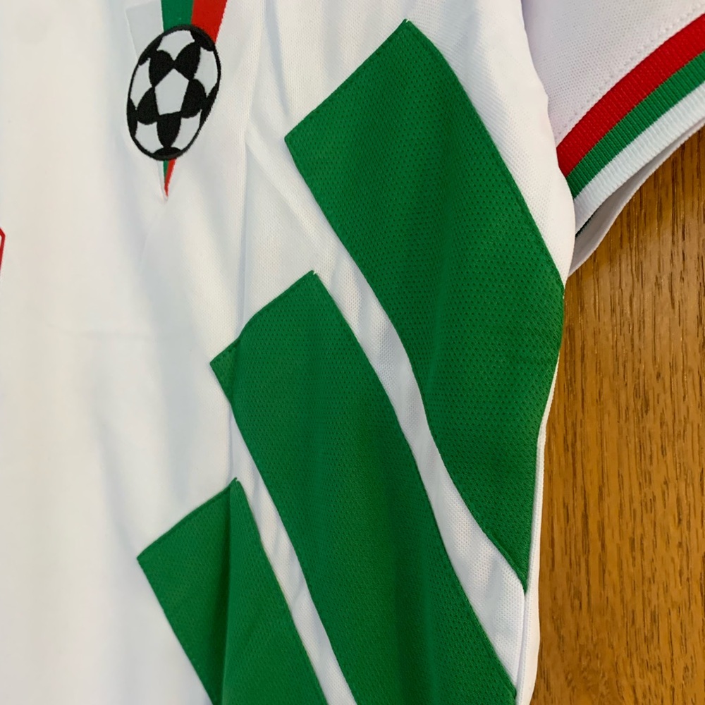 Retro Bulgaria 1994 Jersey - Picture 5 of 13